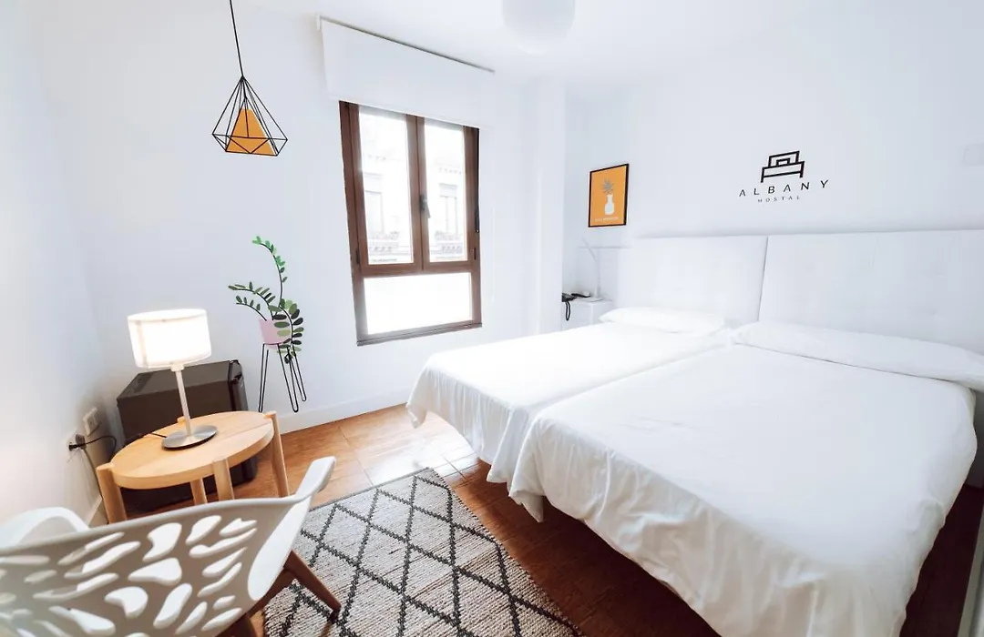 Hostal Misericordia-1